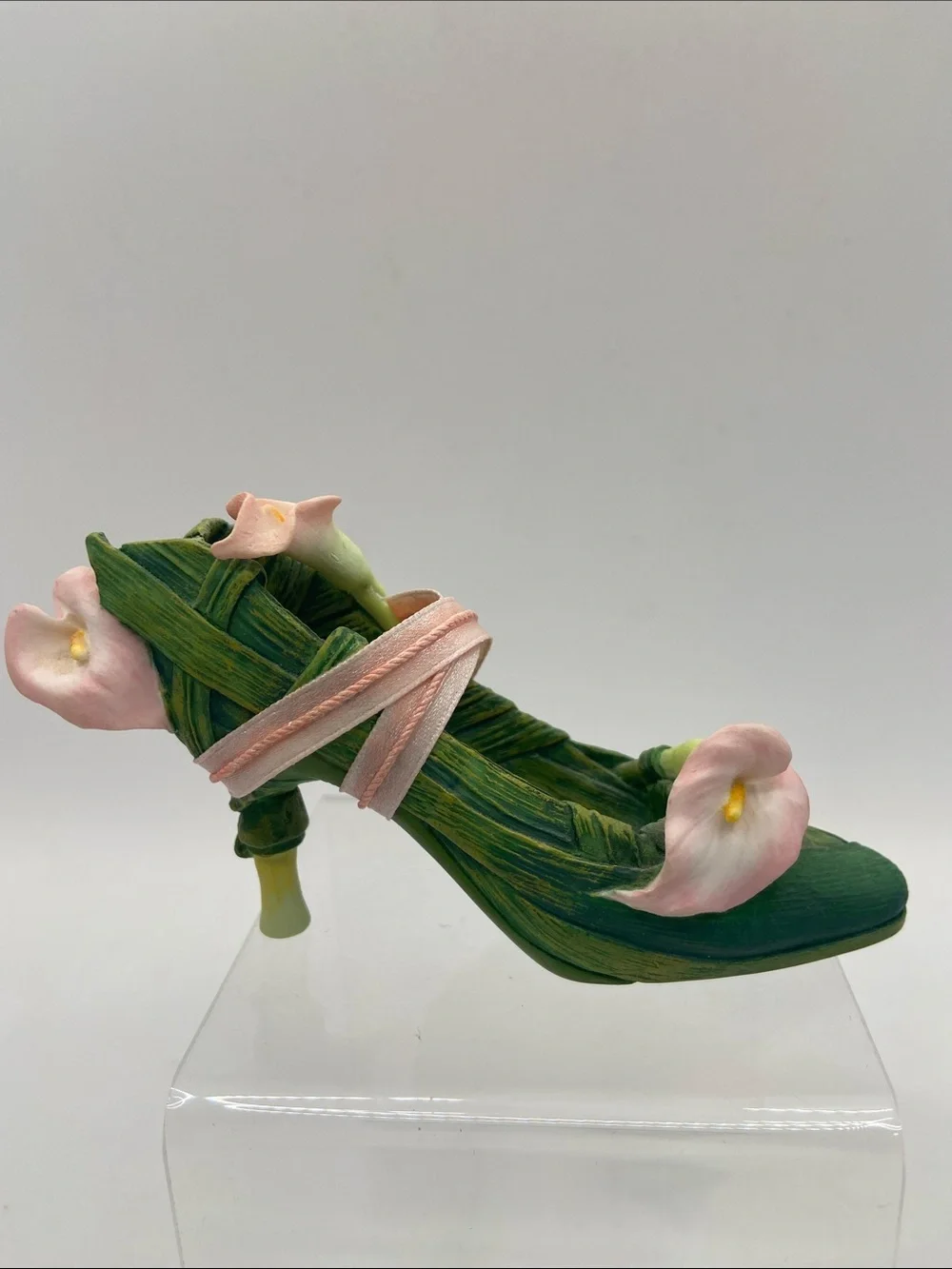 Just The Right Shoe by Raine Calla Lily Miniature Shoe Figurine Collectible